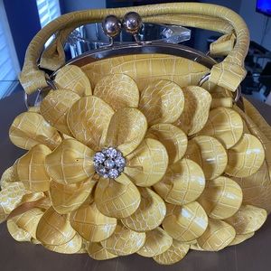 Vintage taste of spring handbag